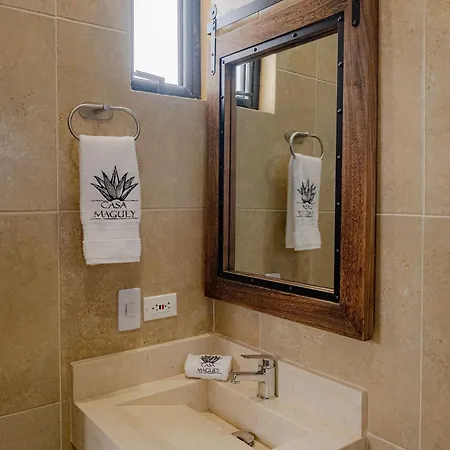 Casa Maguey – Refugio Tropical En El Centro De *