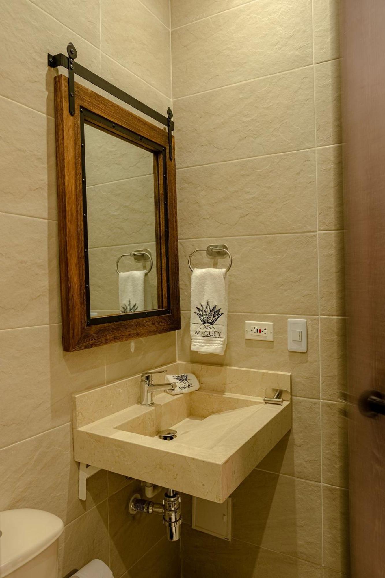 Casa Maguey – Refugio Tropical En El Centro De *