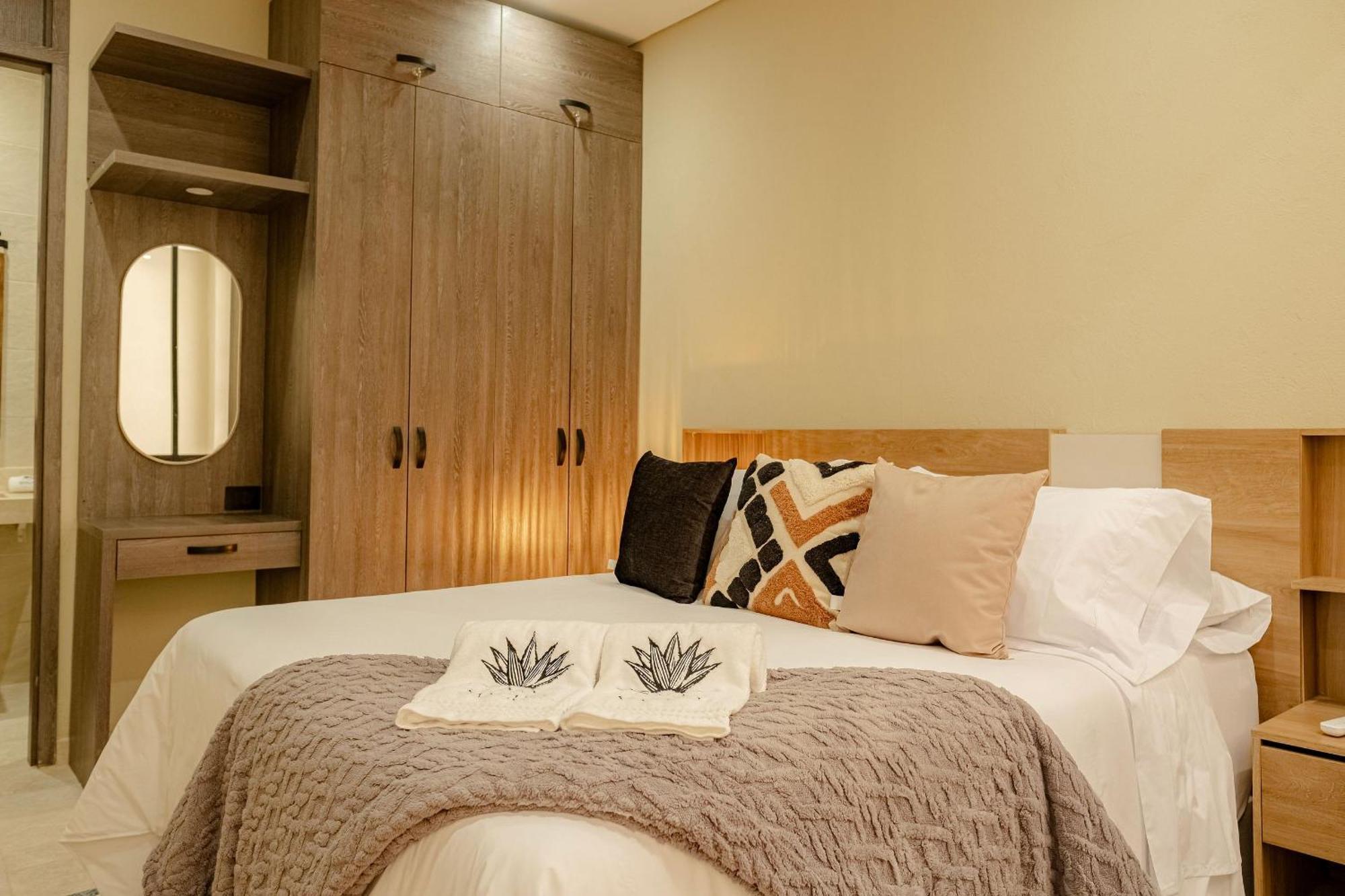 Casa Maguey – Refugio Tropical En El Centro De Сasa de vacaciones *